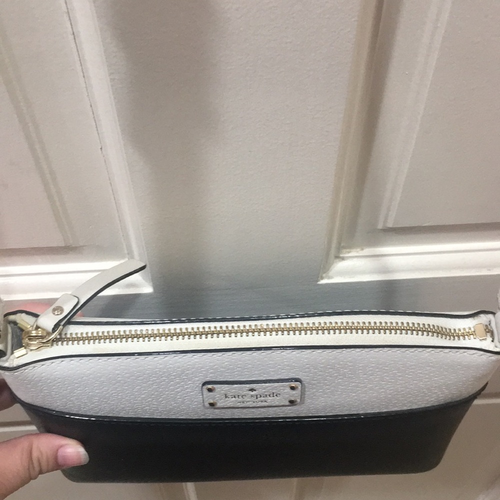 Kate Spade Black White Millie Crossbody Purse Bag - Picture 3 of 16
